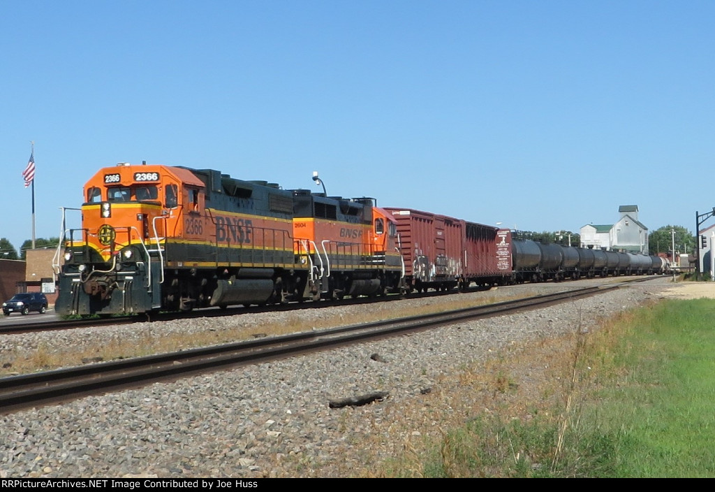 BNSF 2366 East